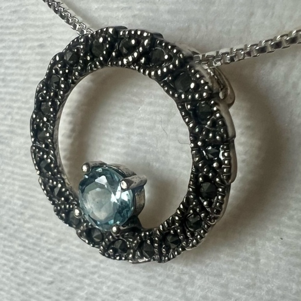 Vintage-look Necklace in Silver with Light Blue Stone Pendant